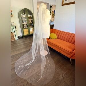 David's Bridal Sheer Cream Veil